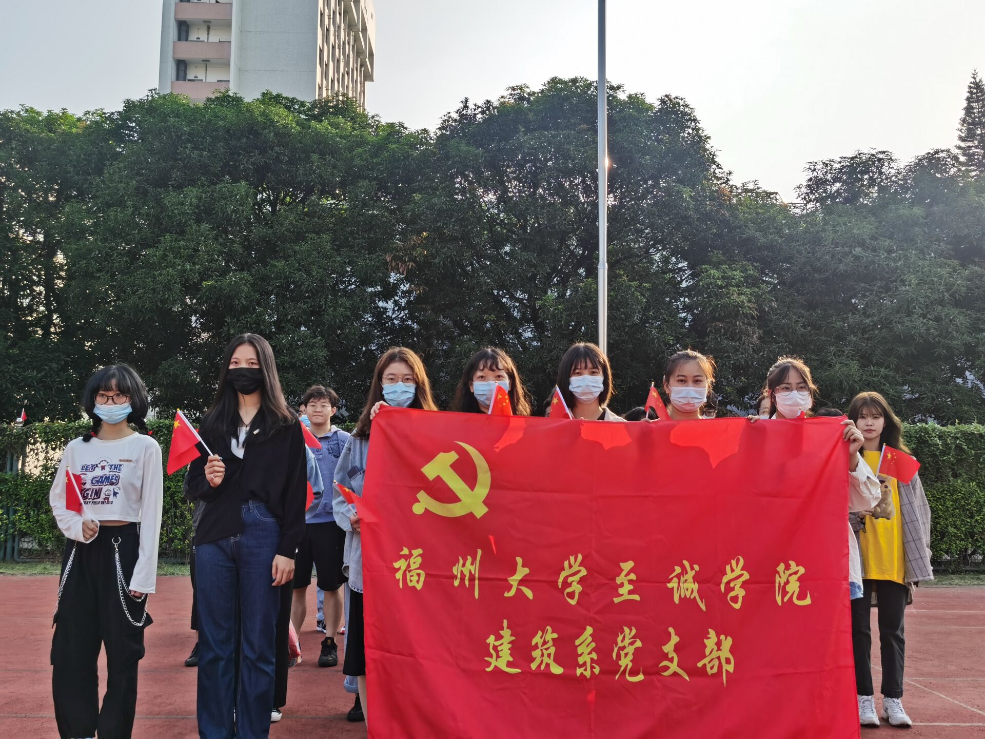 QQ图片20201002222019.jpg